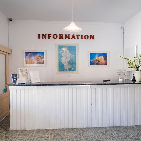 Hotel Rena Períssa Eksteriør bilde