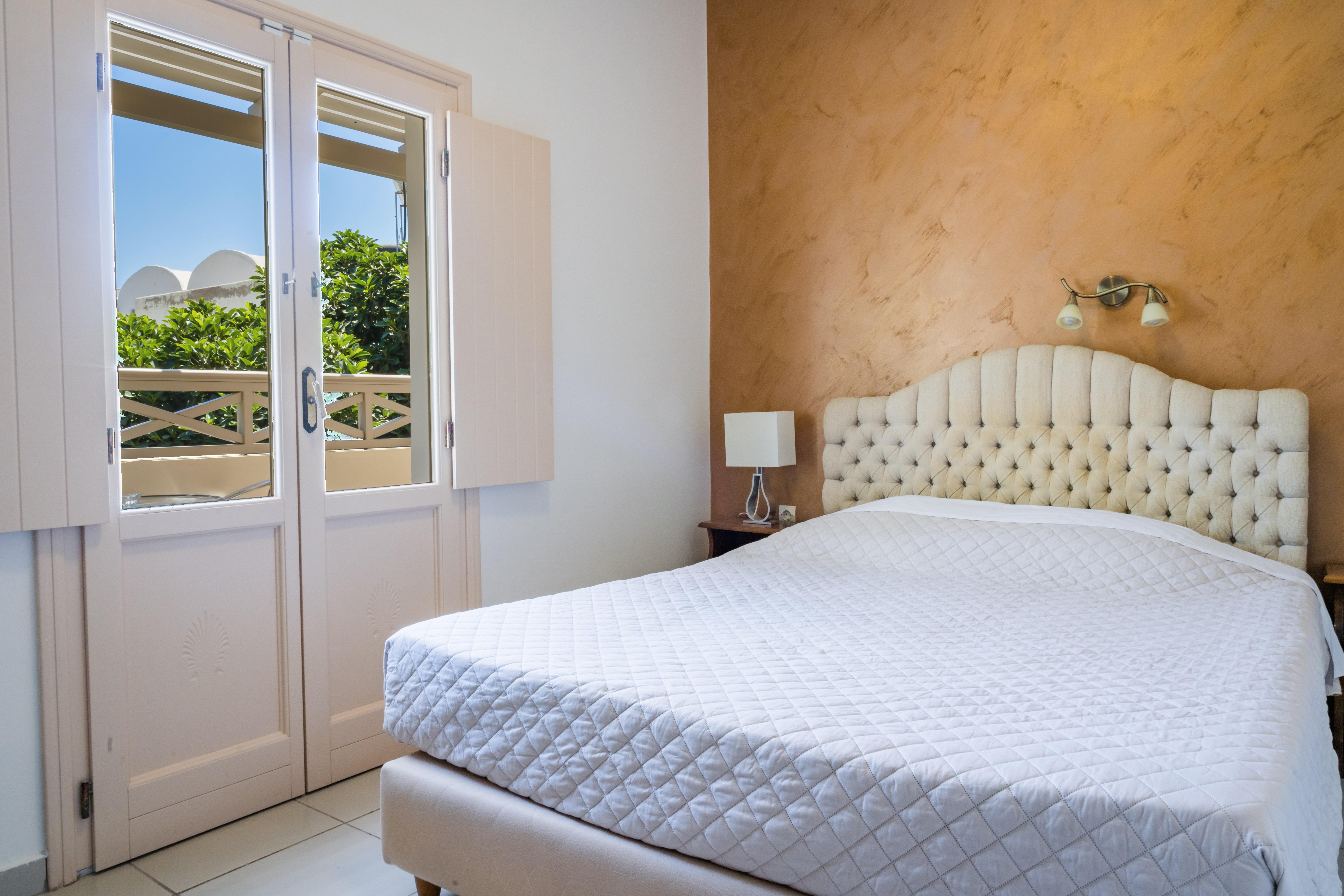 Hotel Rena Períssa Eksteriør bilde