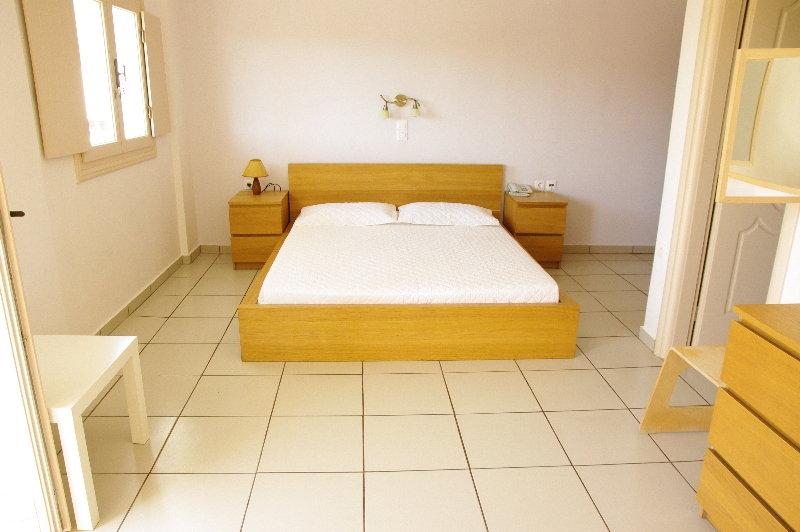 Hotel Rena Períssa Eksteriør bilde